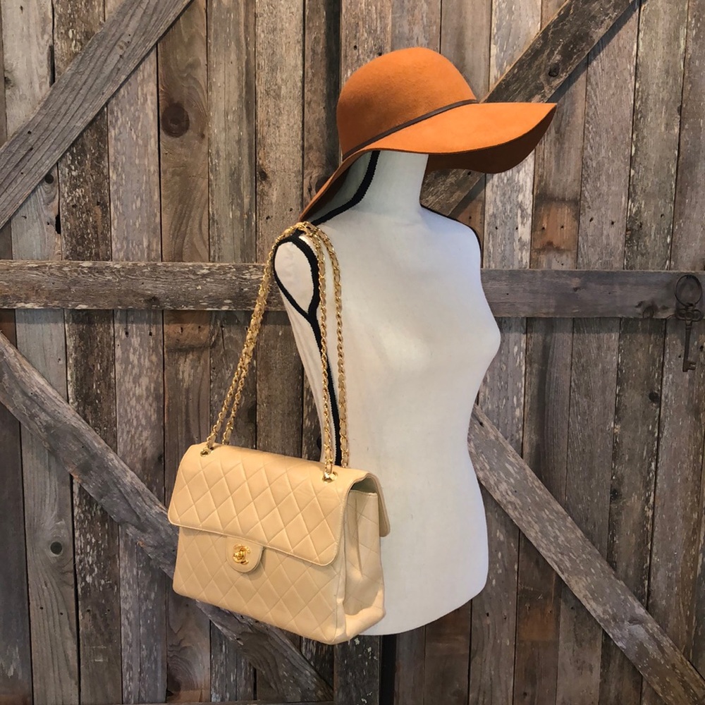 ❤️chanel  jumbo extreme rare 2 CC twist lock pic 2